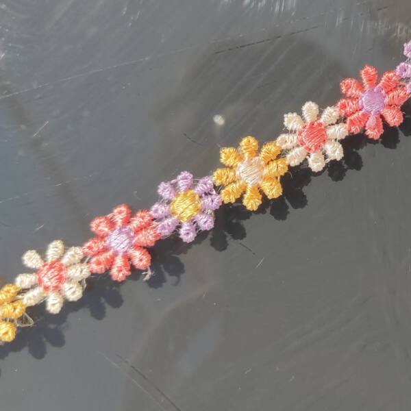 chocker mini flowers pastel